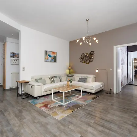 Massena - 3 Pièces - Plein Coeur De