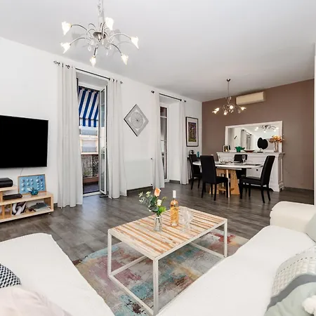 Massena - Agreable 3 Pieces - Plein Coeur De Appartement