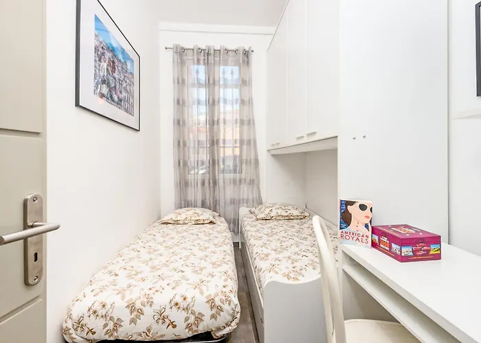 Apartment Massena - Agreable 3 Pieces - Plein Coeur De *