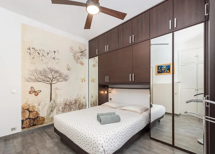 Massena - 3 Pièces - Plein Coeur De * Mentone